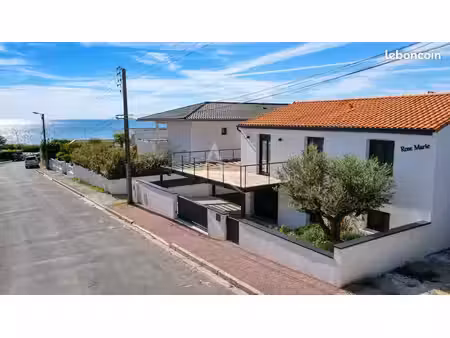villa 5 pièces 132 m²