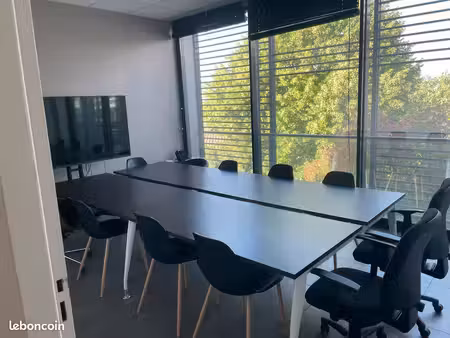 a louer bureaux 17100 saintes