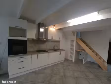 maison 90 m² à croix-chapeau – 2 chambres + garage 23 m² – 840 cc