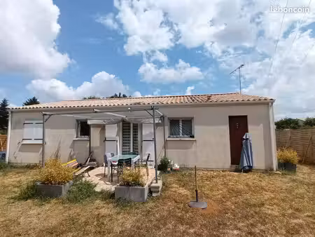 location maison st germain de lusignan
