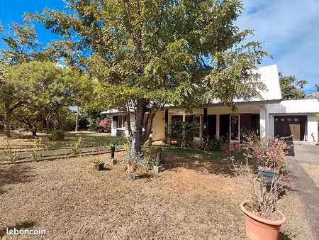 villa 6 pièces 170 m²