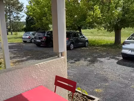 ? à louer – t1 bis meublé à jonzac – 490 charges comprises