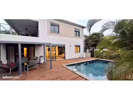 villa f5 meublée avec piscine à bdn st paul