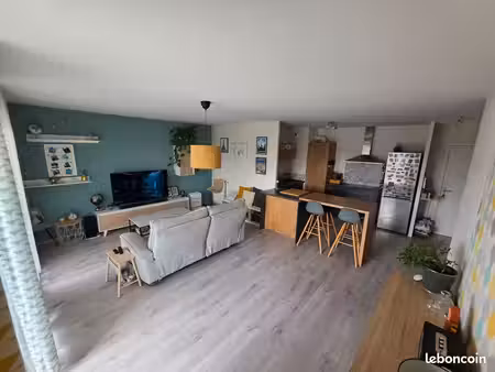 appartement t3 68 5 m² avec grand balcon + garage à 18000