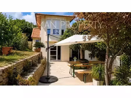 maison de 86 m2  garage  sans vis à vis