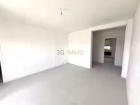location appartement 4 pièces 67 m² à le pontet (84130)  830 €