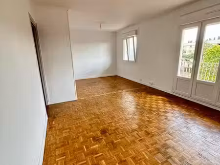 grand t3 67 m² avec balcon – saint-brieuc – proche cité universitaire – 105 500