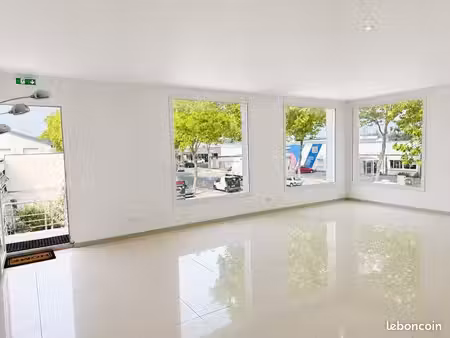 loue local professionnel /commercial