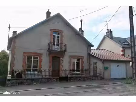 appartement t4 de 91 m² avec garage à guéret