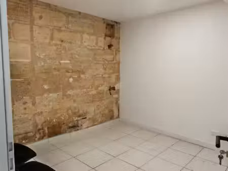 bureau 11m²