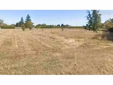 terrain 800 m² velines