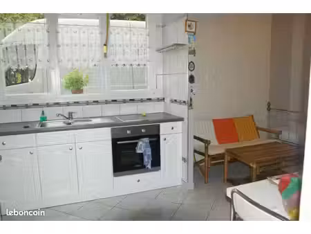 loue studio meublé