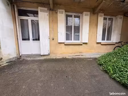 appartement t2 44m2