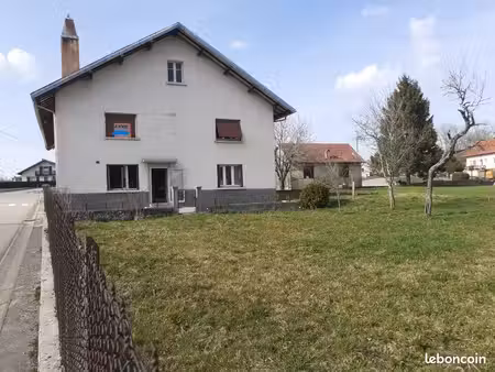 maison de village proche frontière suisse