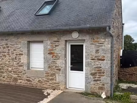 studio avec mezzanine rénové à neuf - 32 5 m² - parking privatif - proche uco et lycée de 