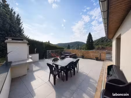 maison terrasse & jardin – quartier calme
