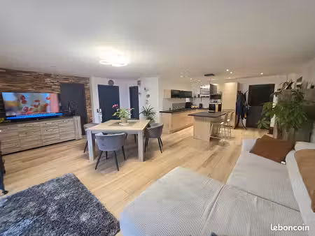 appartement 3 pièces 82 m²