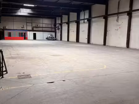 local  entrepot  depot  1000m2 montbeliard