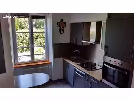appartement de 53m² avec jardinet et grenier