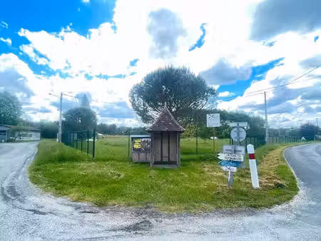 terrain constructible à louer – env. 3 000 m² – possibilité achat / location-vente fin 202