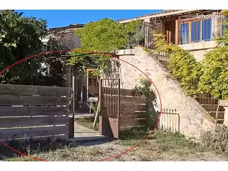 sainte jalle logement dispo octobre/avril 2 personnes