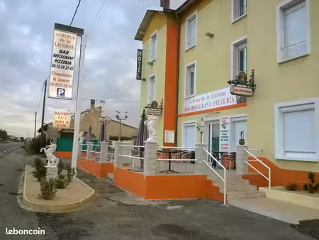 hotel-restaurant avec licence iv