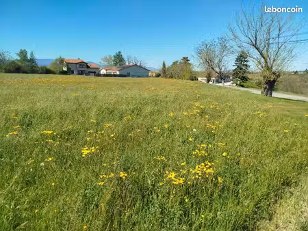 terrain 700 m2 plat viabilisé proche centre