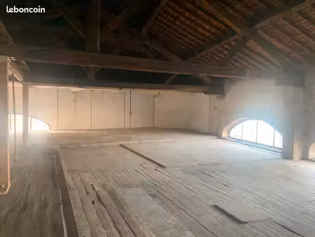 plateau brut viabilisé avec permis de construire accordé pour un logement t4 duplex — roma