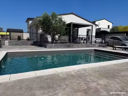 maison individuelle avec piscine
