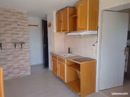 t2 en maison partagé avec terrase + parking