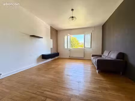 appartement t2 meublé 62m2