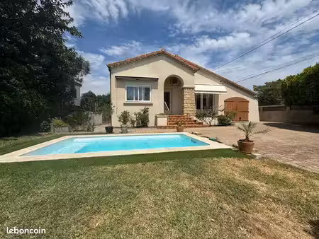 maison 93m² + garage 15m2 – 3 chambres – piscine – panneaux solaires – quartier des alexis