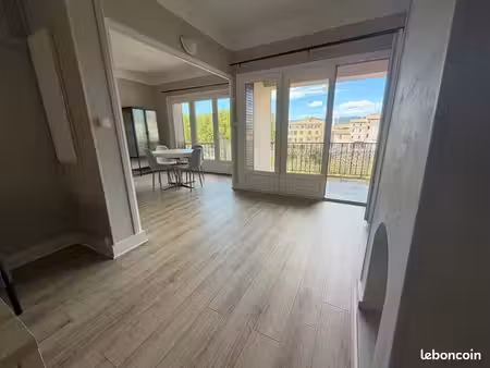 t2 meublé 51 m² + terrasse 8 m² – belle vue – montélimar