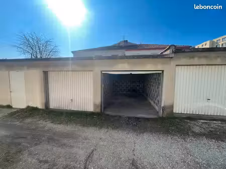 box garage 13m2