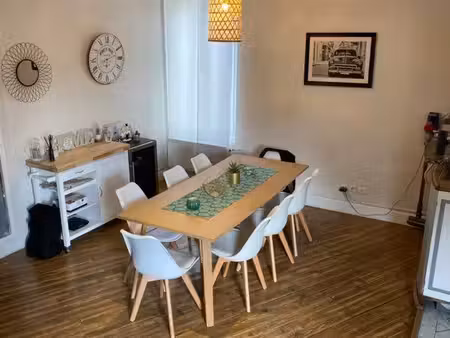 loup  appartement dans maison de rue