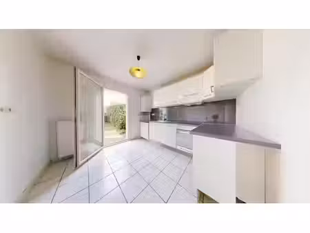 location maison 4 pièces 88.74 m² à villefranche-sur-saone (69400)  1 120 €