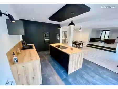 appartement de 146m2 dans résidence de charme