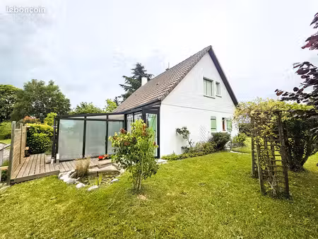 maison 6 pièces 105 m²