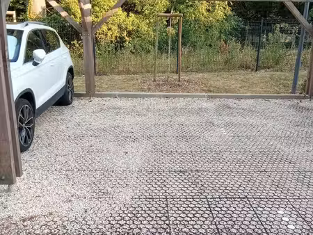 parking extérieur