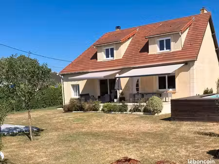 maison familiale 190 m2 - 5 chambres - 2 garages - terrain 1205 m2