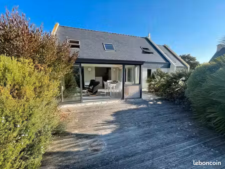 maison 7 pièces 697 m²
