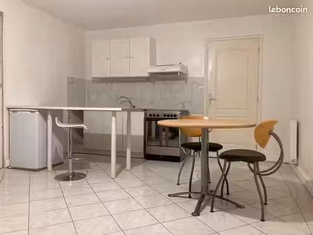 location studio + parking