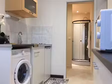 appartement avec cuisine séparée  entièrement meublé
