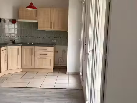 location t2 43 73 m²