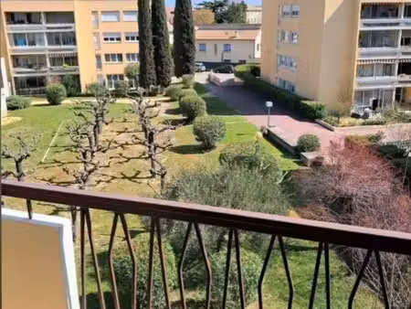 appartement 50 m2 climatisé centre ville résidence fermée et sécurisée (vente direct parti