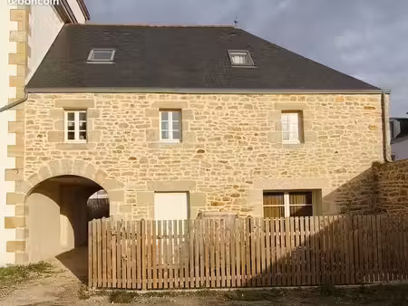 maison en pierre rénovée 113 m² 5 pièces 4 ch pont-croix