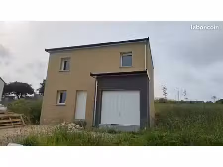 maison 80 m² plomodiern