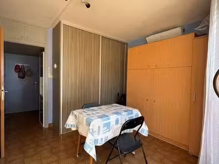 studio 1 pièce 26 m²