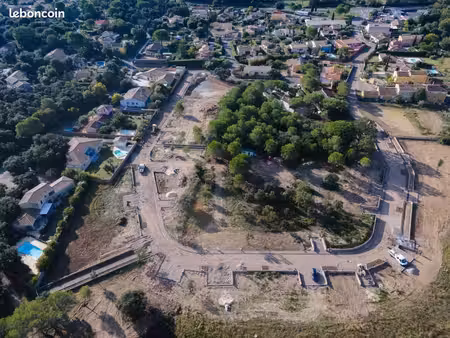terrain à bâtir de 685 m² à aujargues (30)