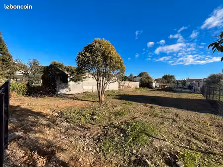 terrain à bâtir de 468m2 viabilisé (libre constructeur)